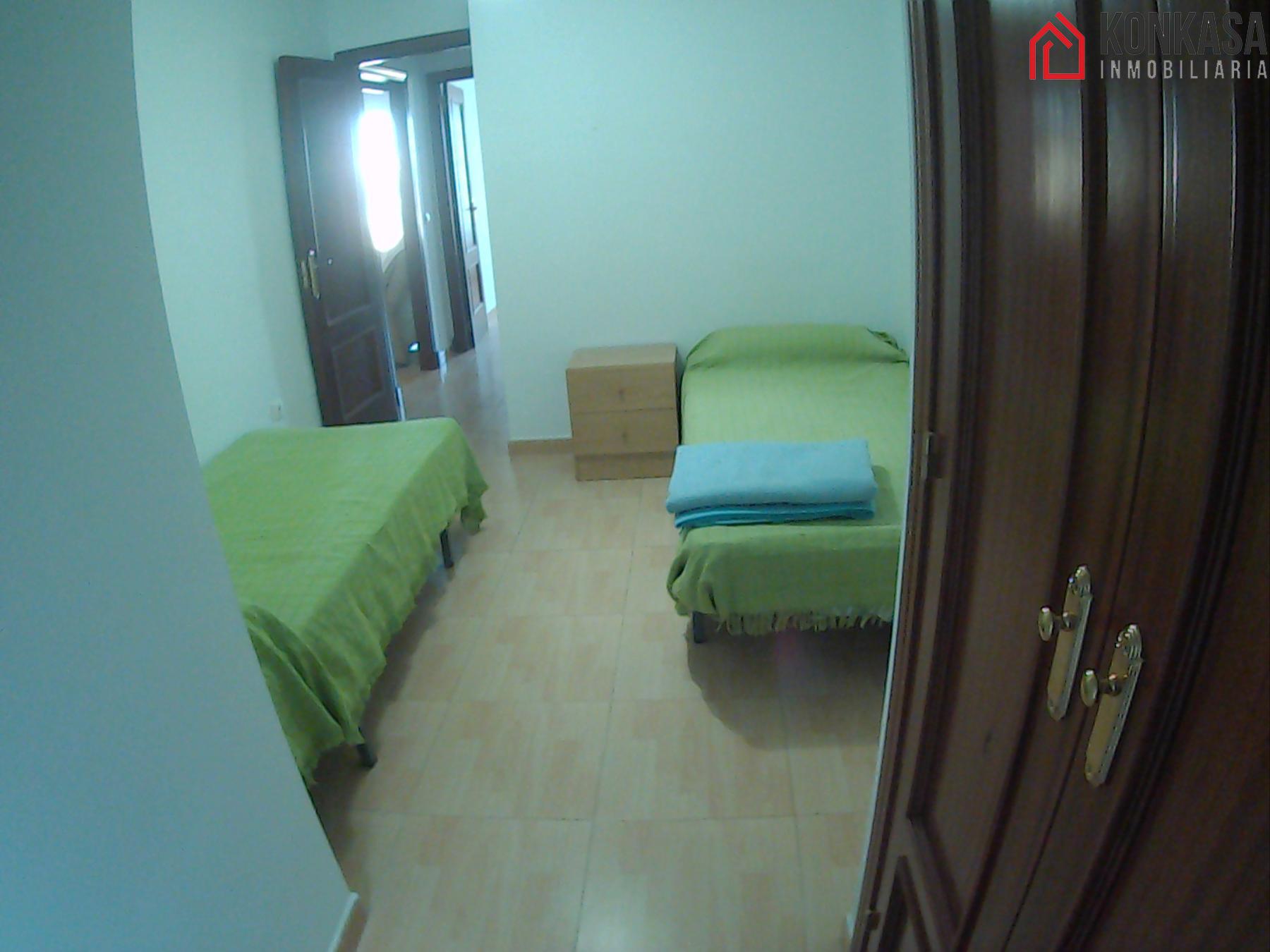 For sale of flat in Arcos de la Frontera