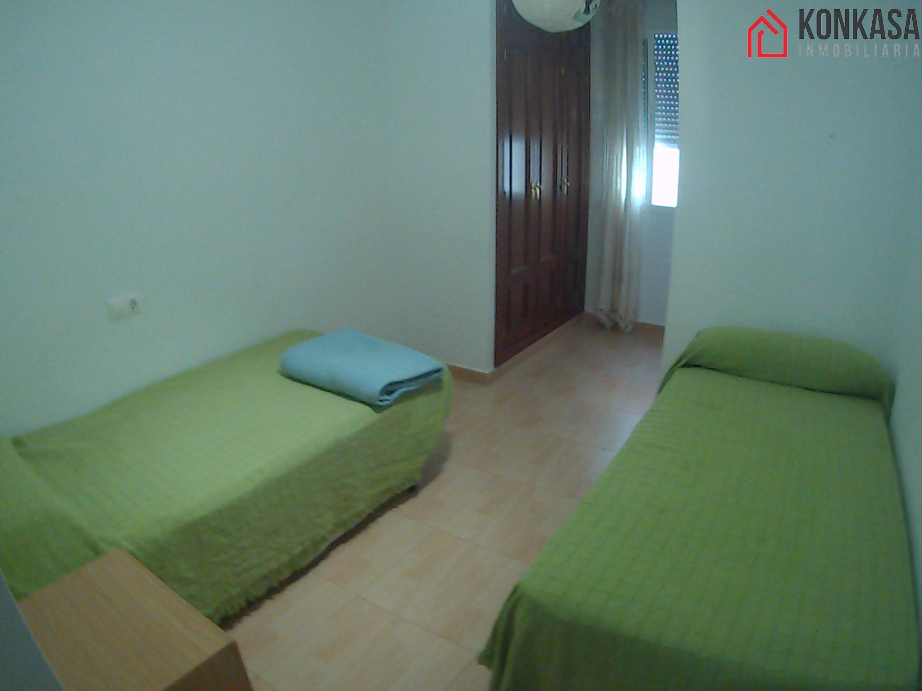 For sale of flat in Arcos de la Frontera
