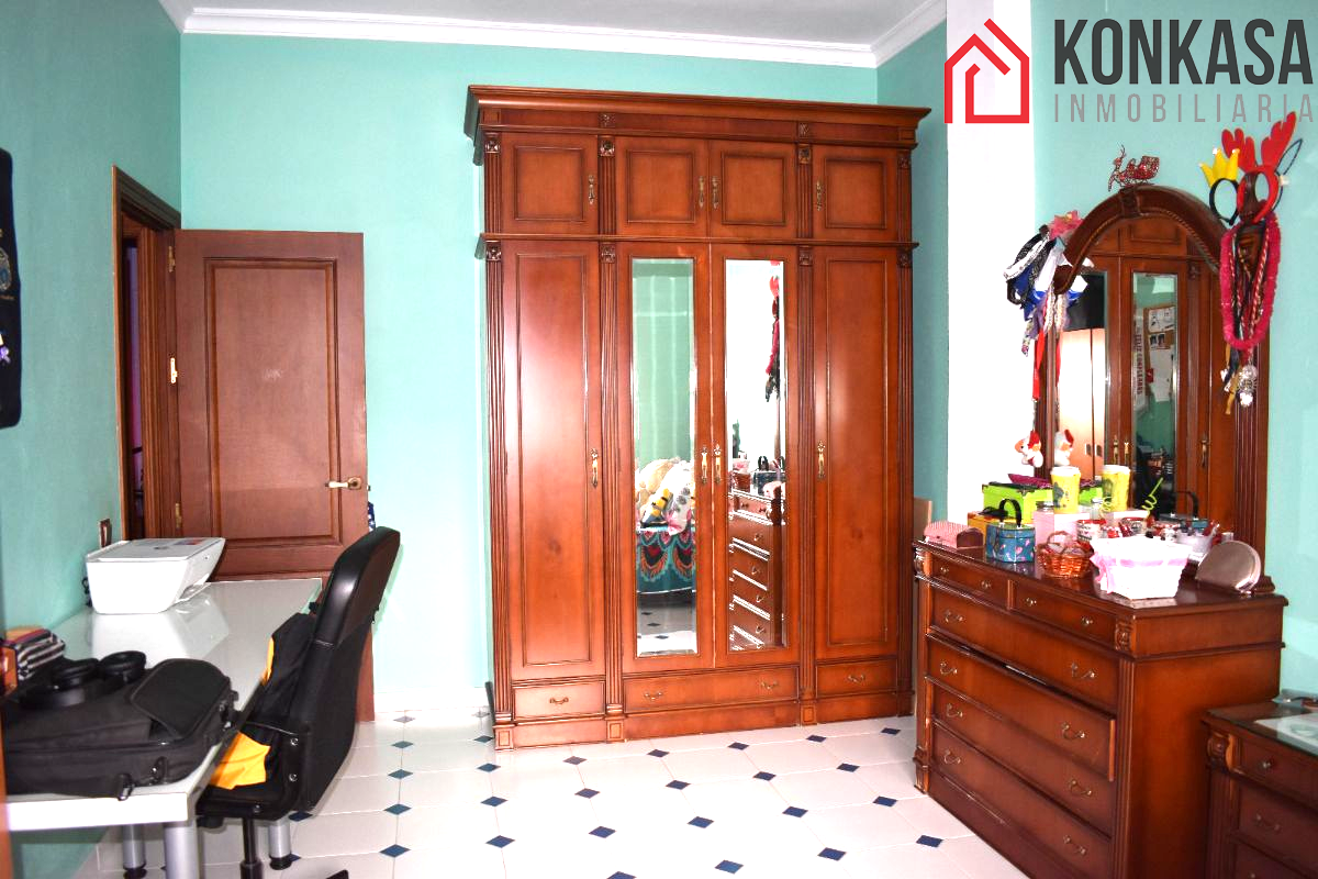 For sale of flat in Arcos de la Frontera