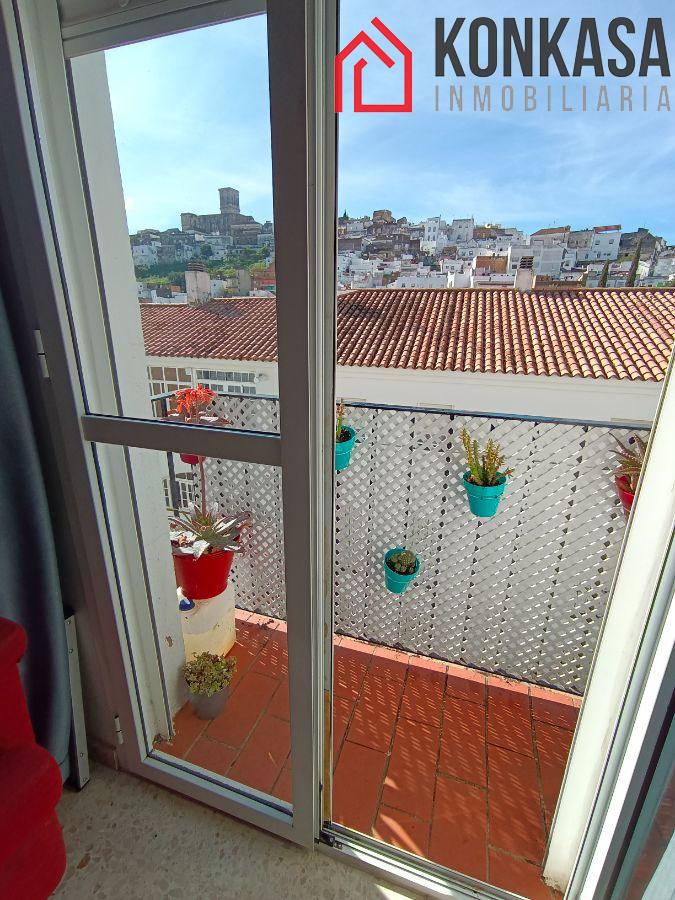 For sale of flat in Arcos de la Frontera