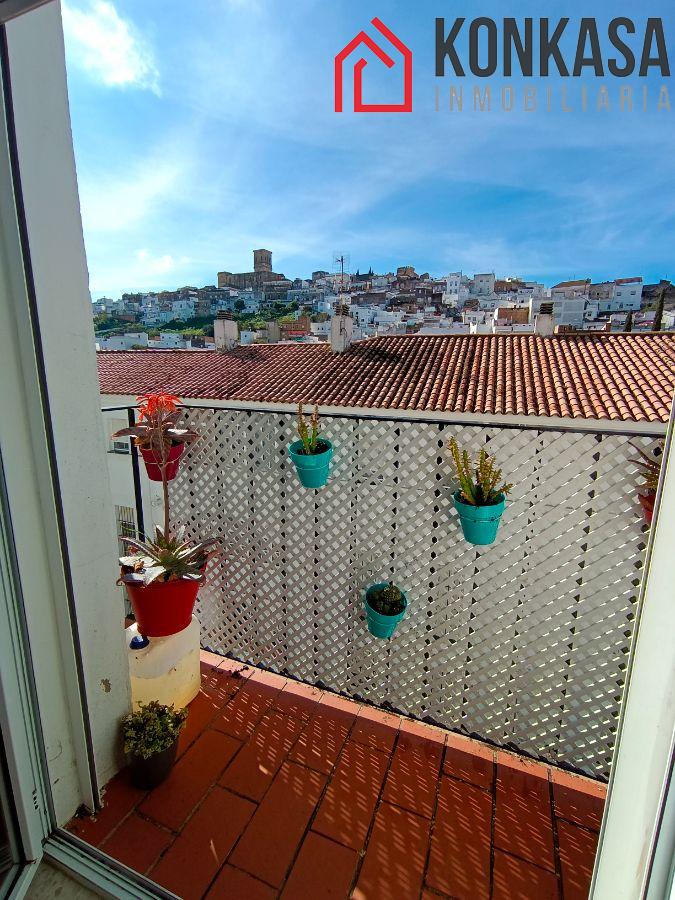 For sale of flat in Arcos de la Frontera