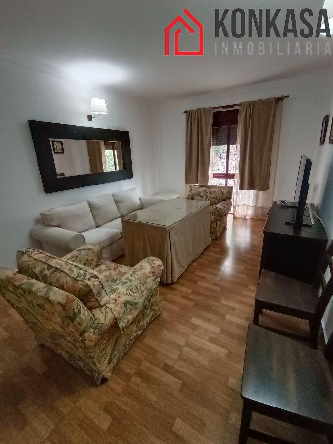 For sale of flat in Arcos de la Frontera