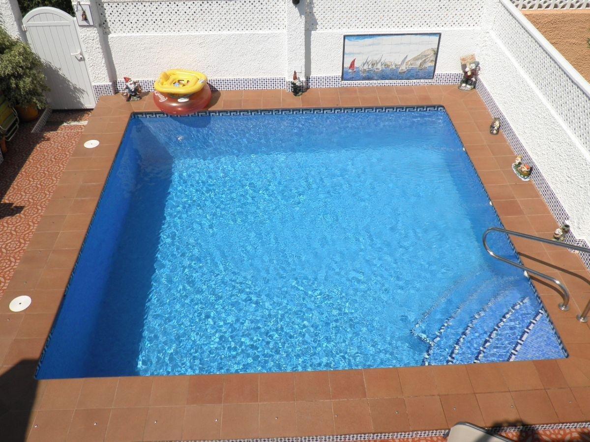 For sale of duplex in Los Nietos