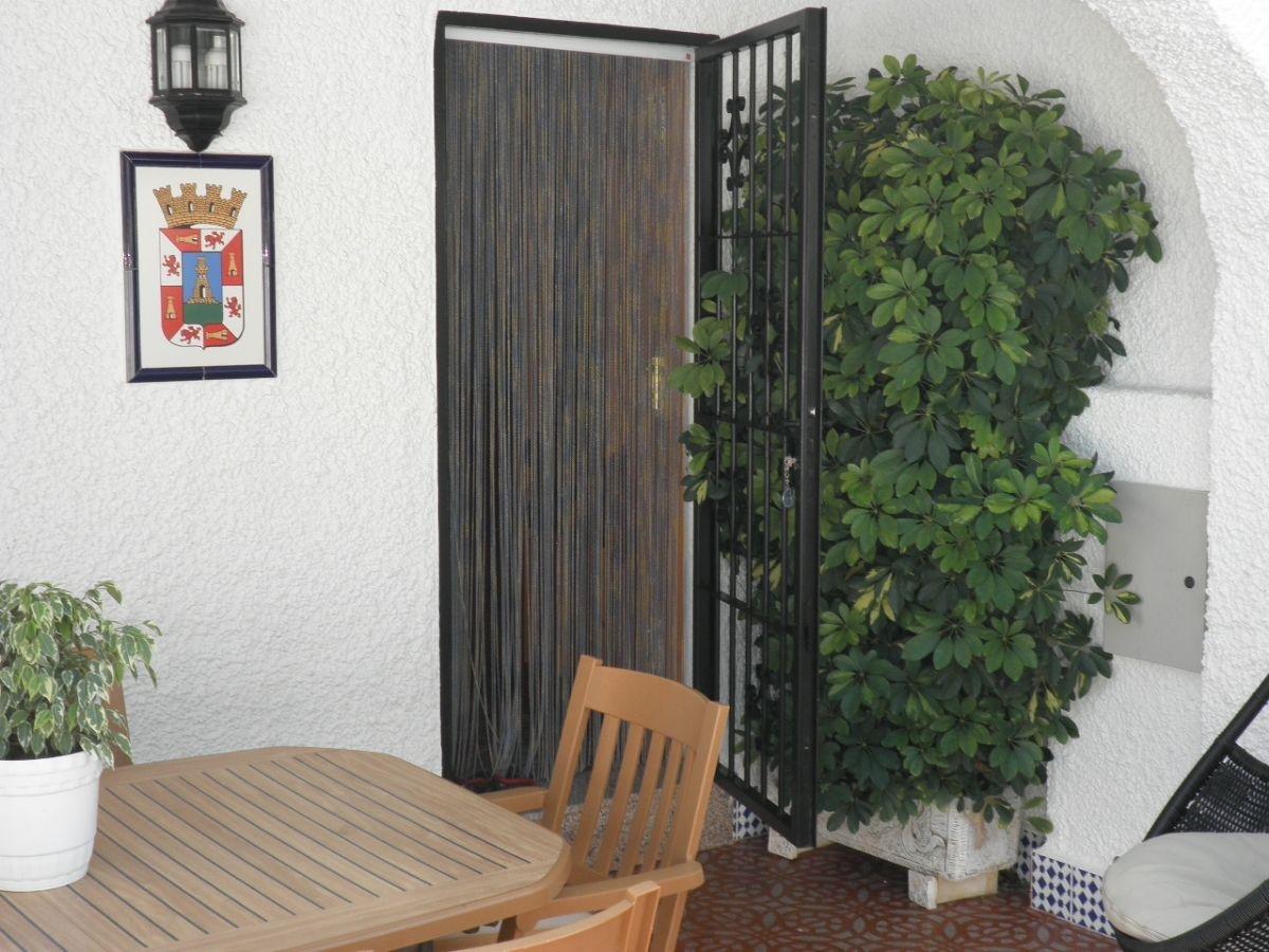 For sale of duplex in Los Nietos