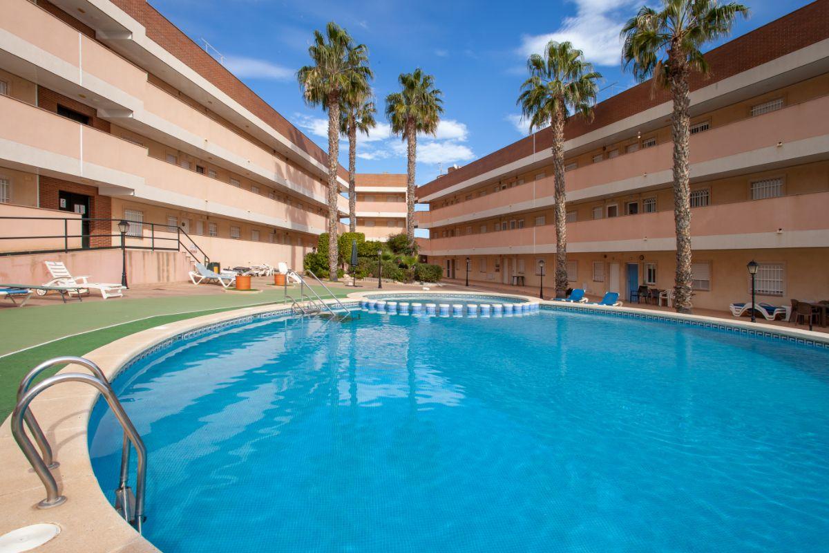 For rent of apartment in Los Nietos