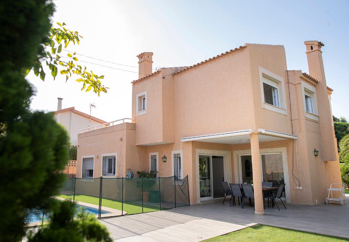 For rent of villa in CABO DE PALOS