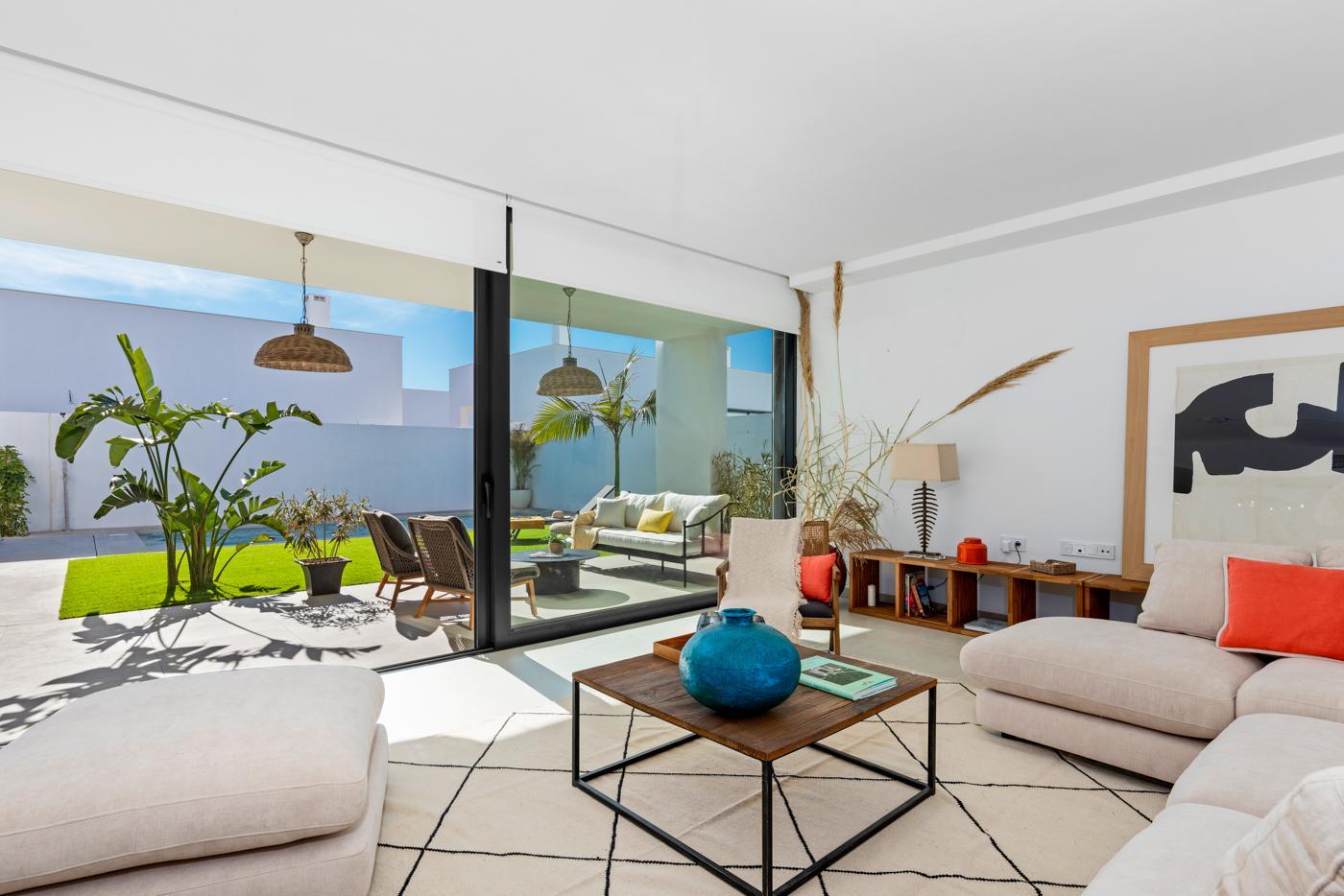 For sale of villa in Mar de cristal