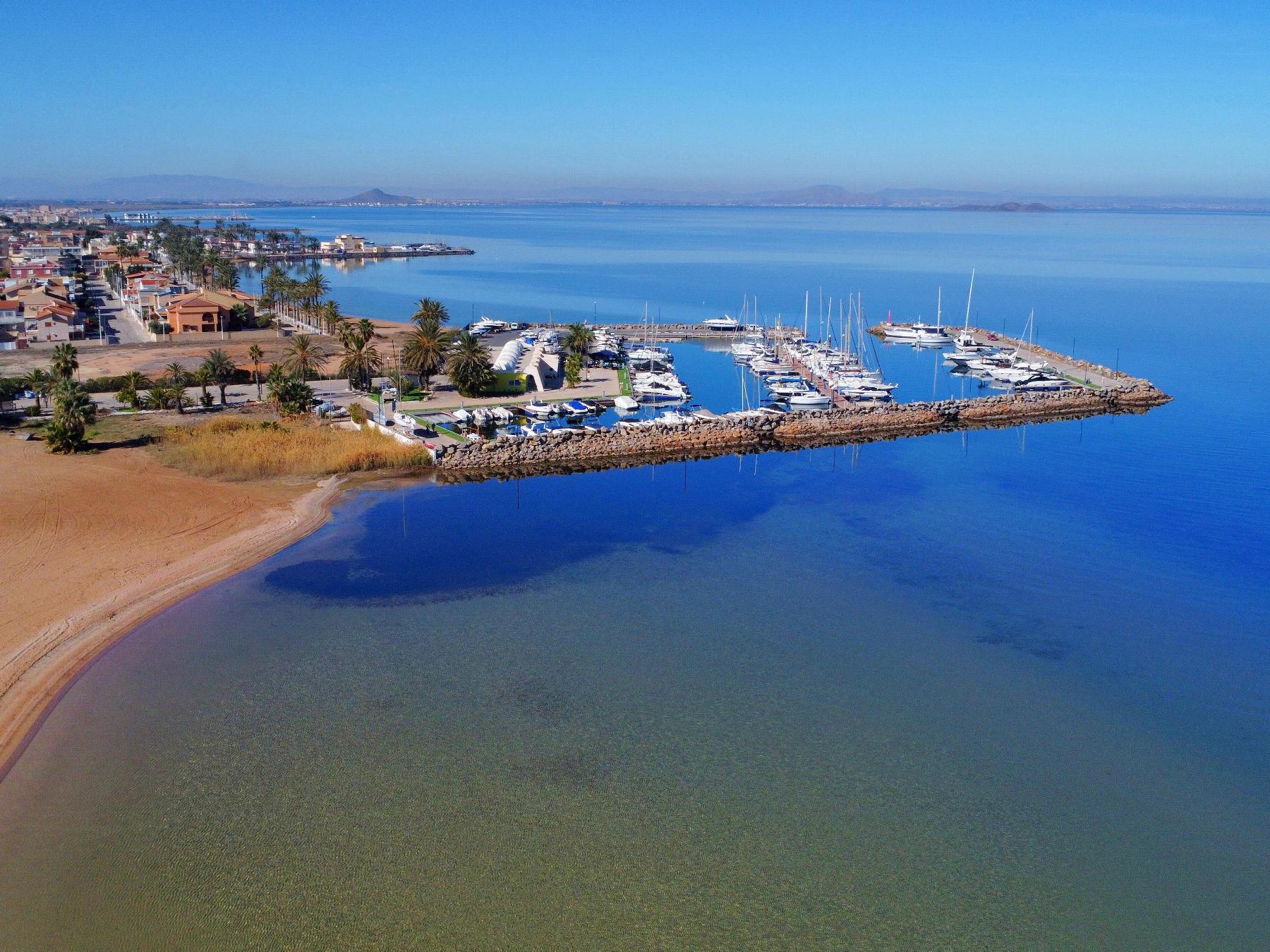 Venta de chalet en Mar de cristal