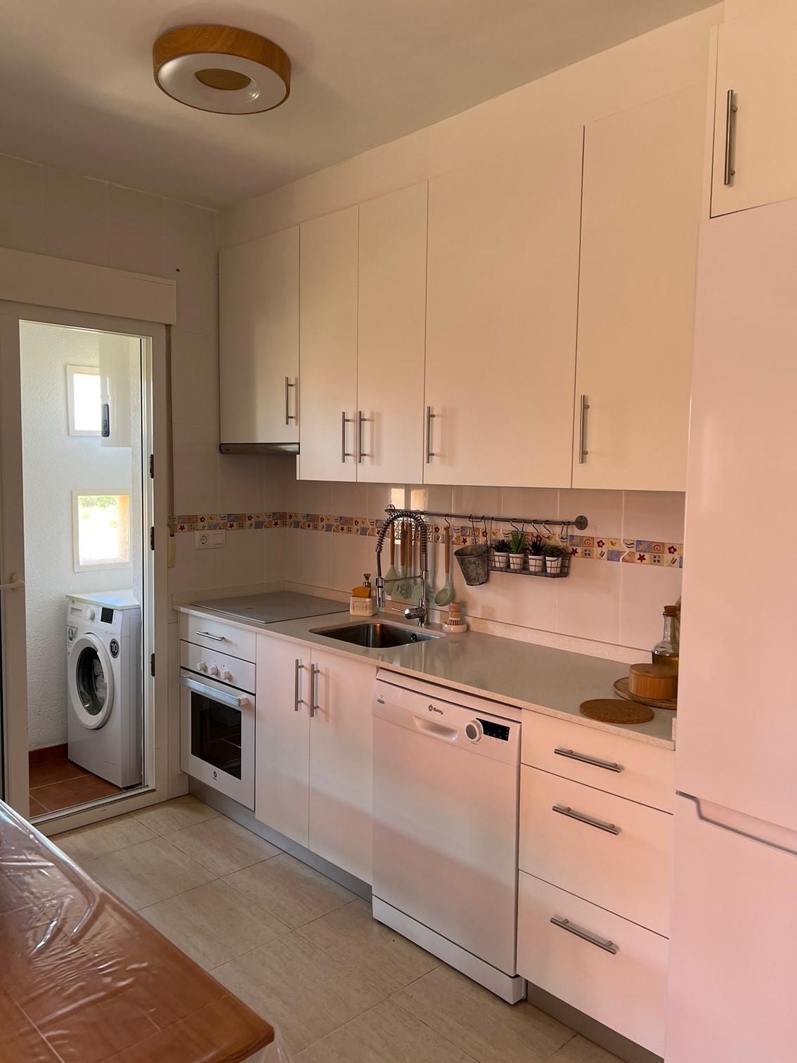 For rent of apartment in Los Nietos