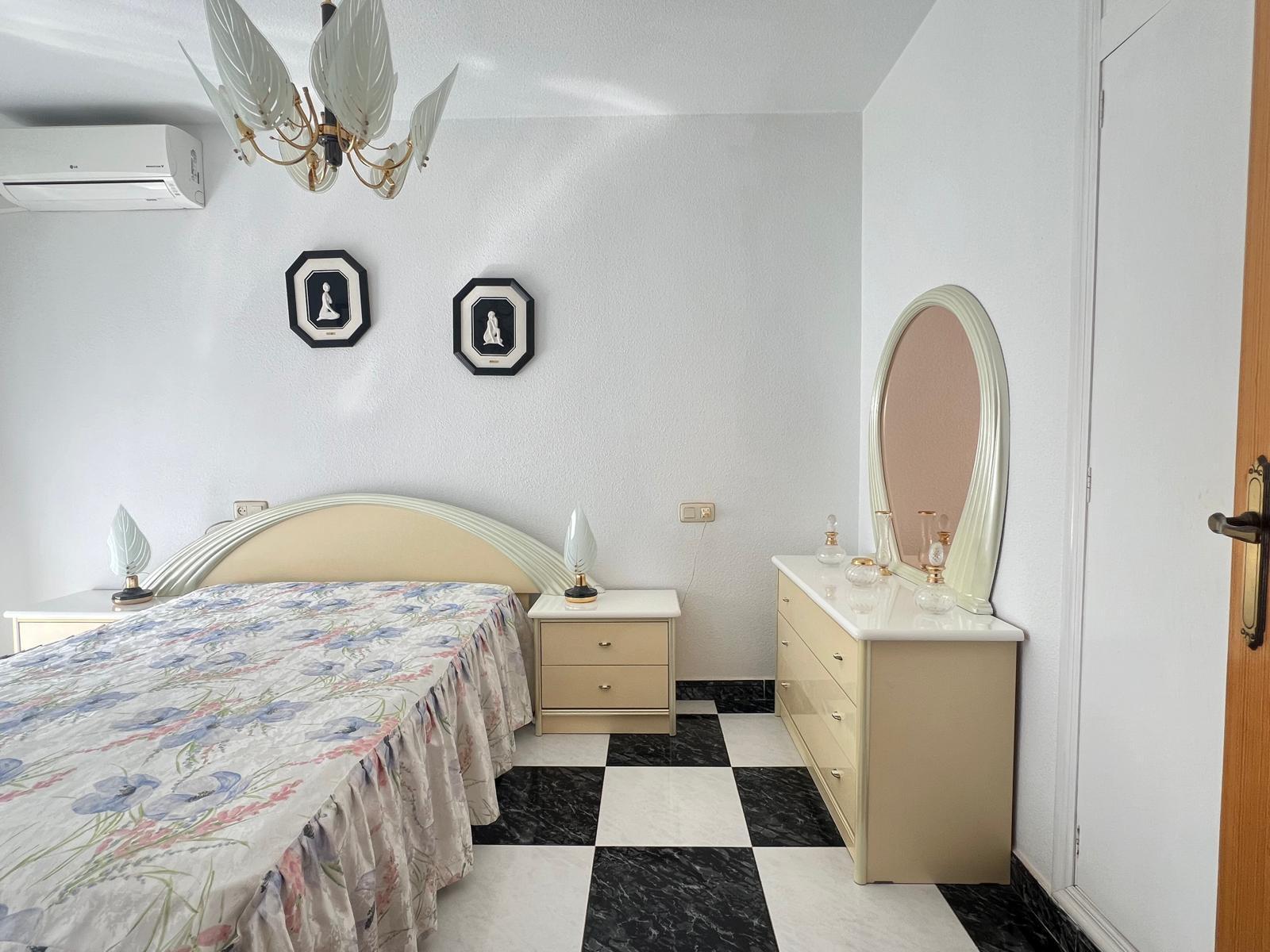 For rent of duplex in Islas Menores