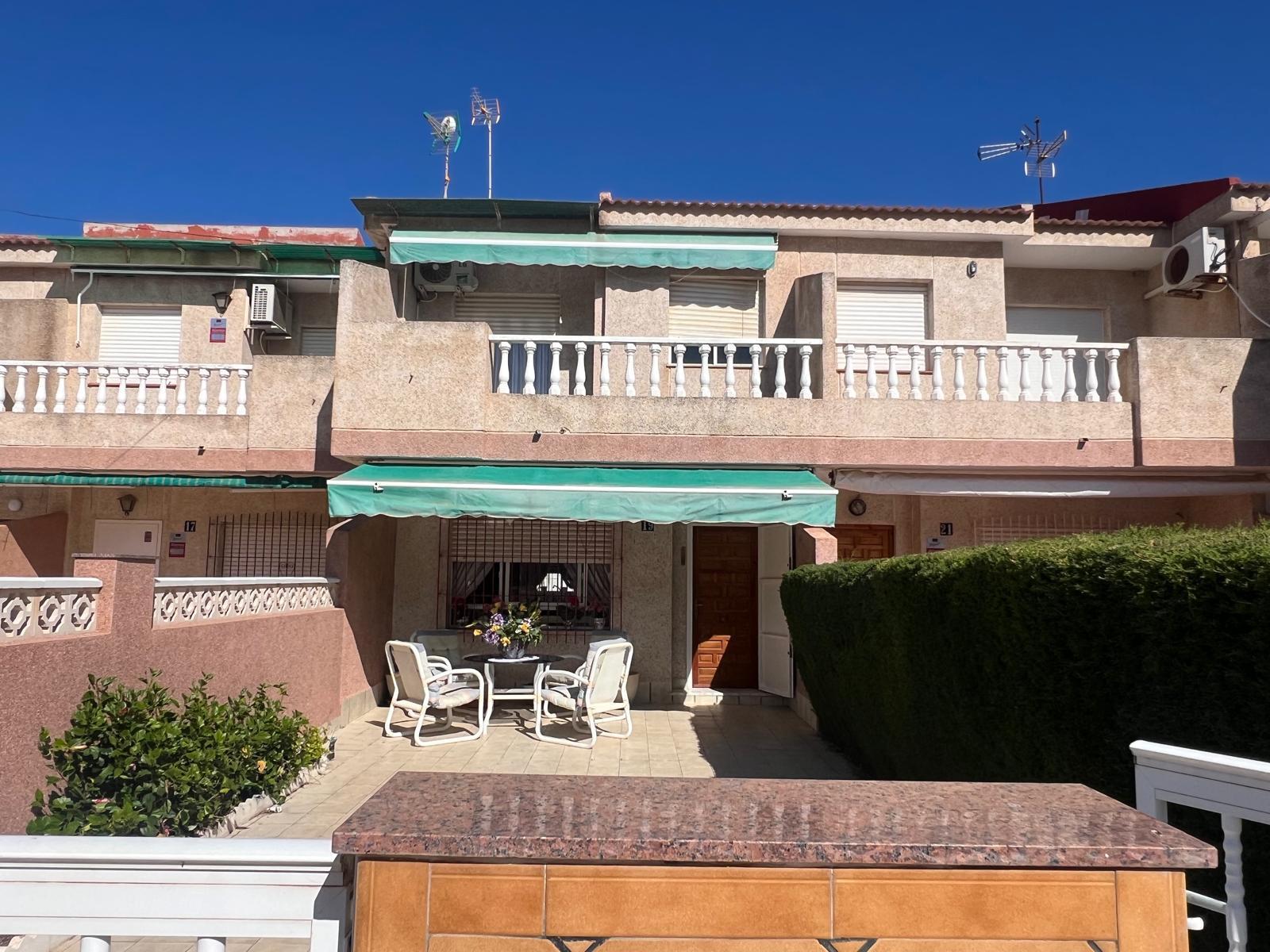 For rent of duplex in Islas Menores