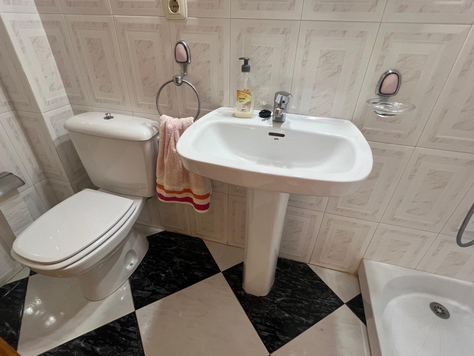 For rent of duplex in Islas Menores