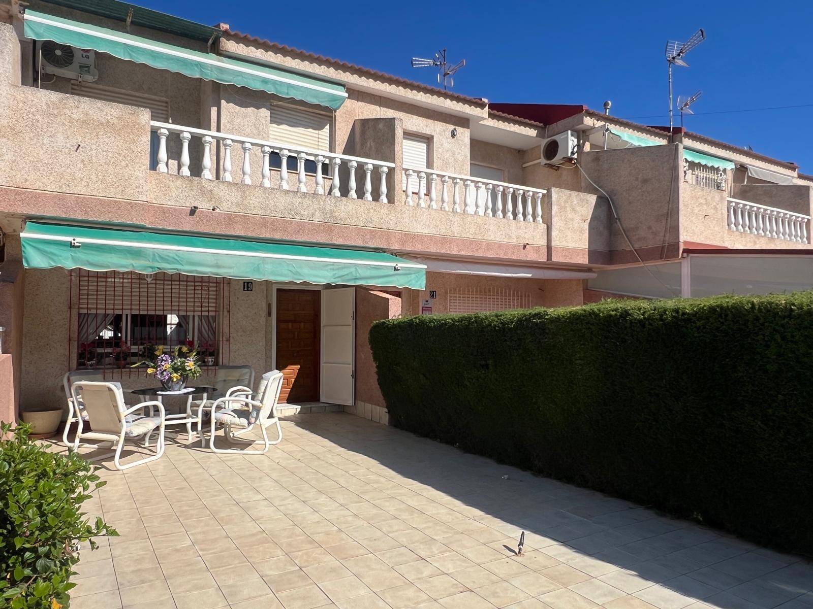 For rent of duplex in Islas Menores