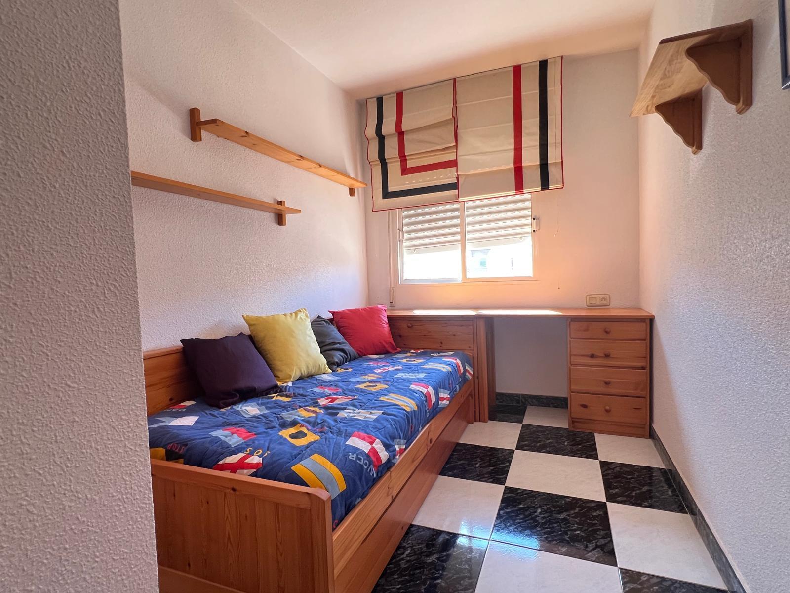 For rent of duplex in Islas Menores