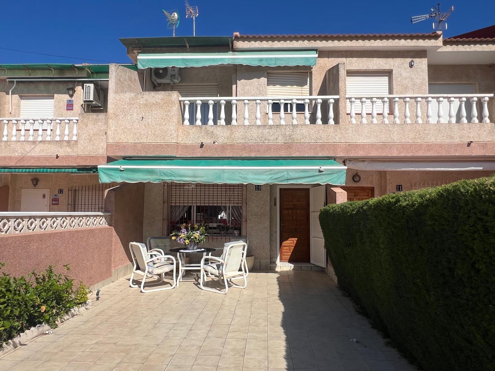For rent of duplex in Islas Menores