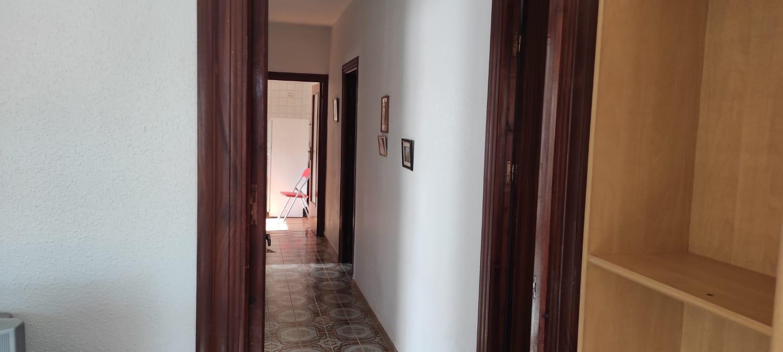 For sale of house in Los Nietos