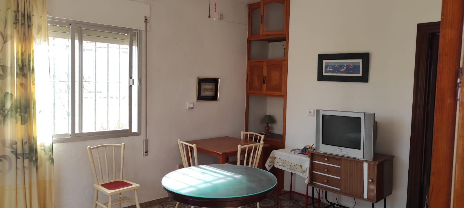 For sale of house in Los Nietos
