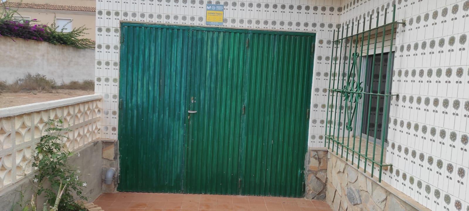 For sale of house in Los Nietos