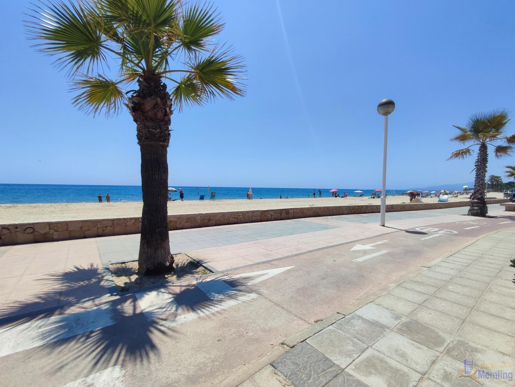 For sale of apartment in Cambrils