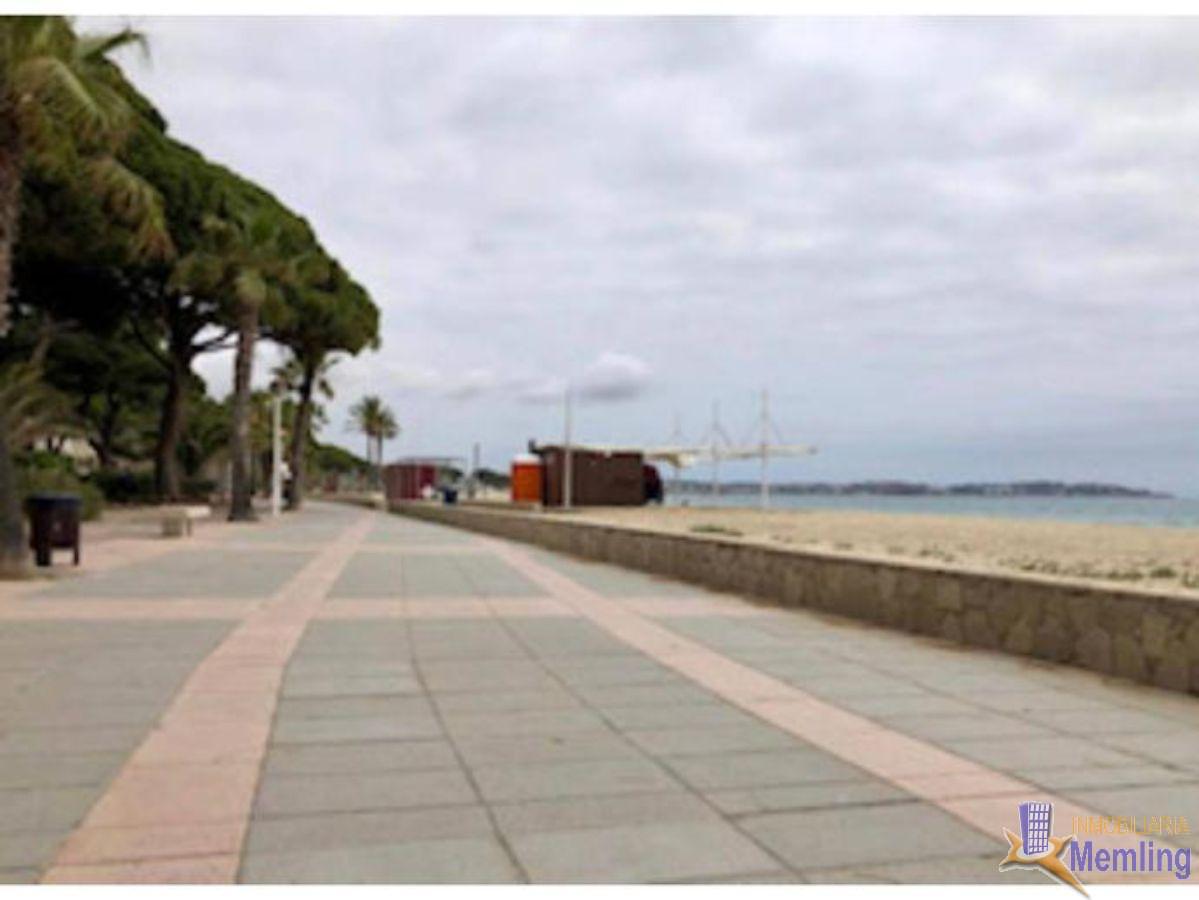 For sale of apartment in Cambrils