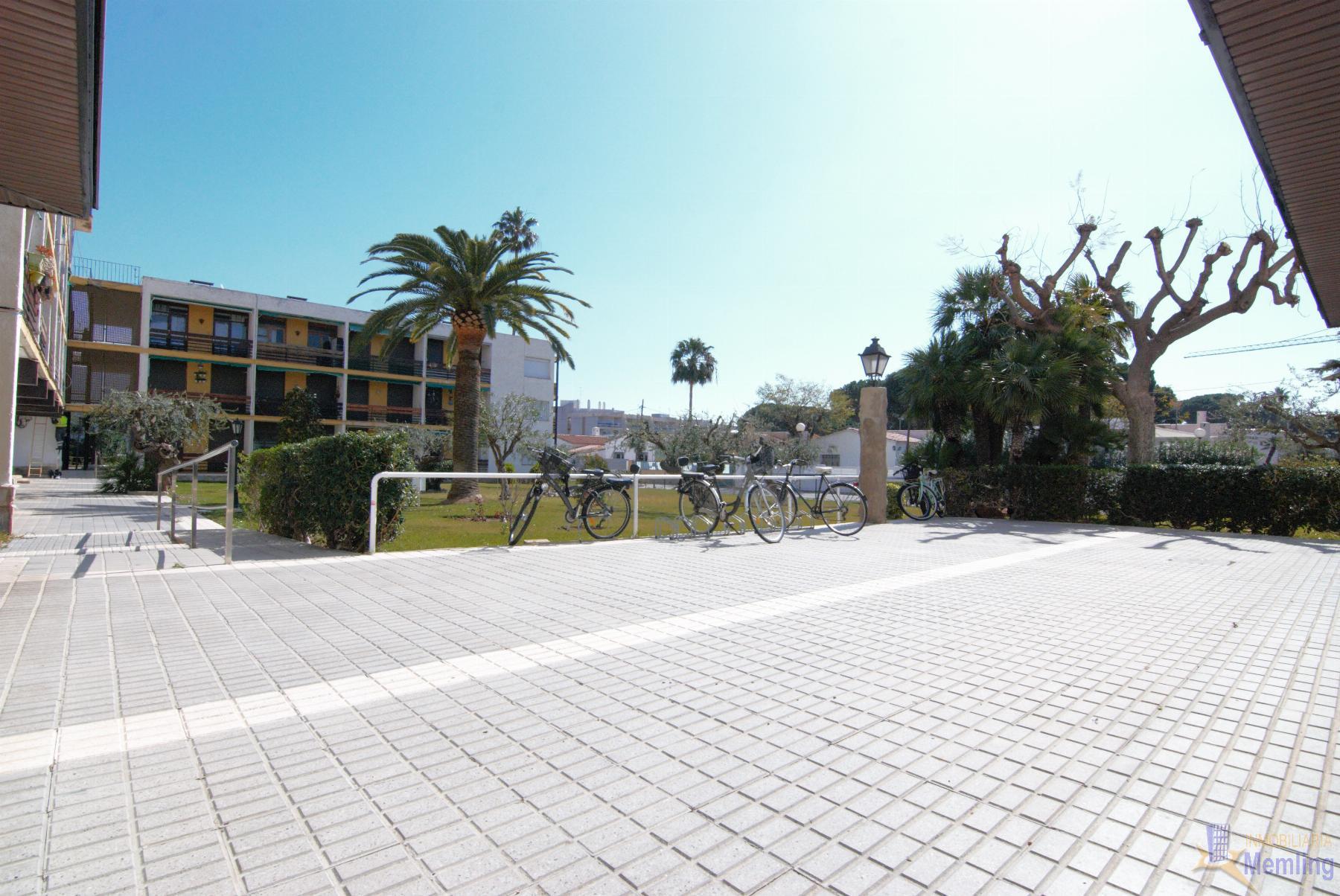 For sale of apartment in Cambrils