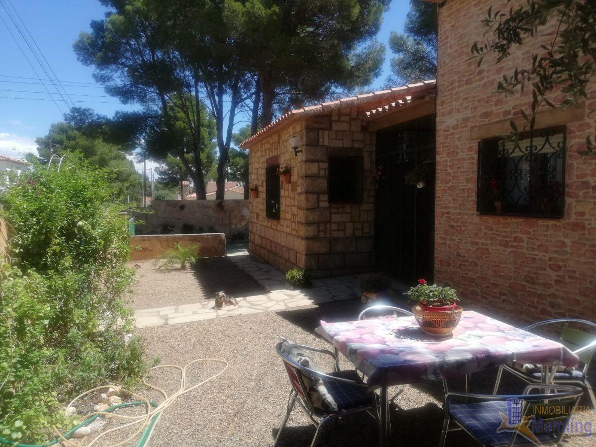 Verkoop van kleine villa in Mont-Roig del Camp