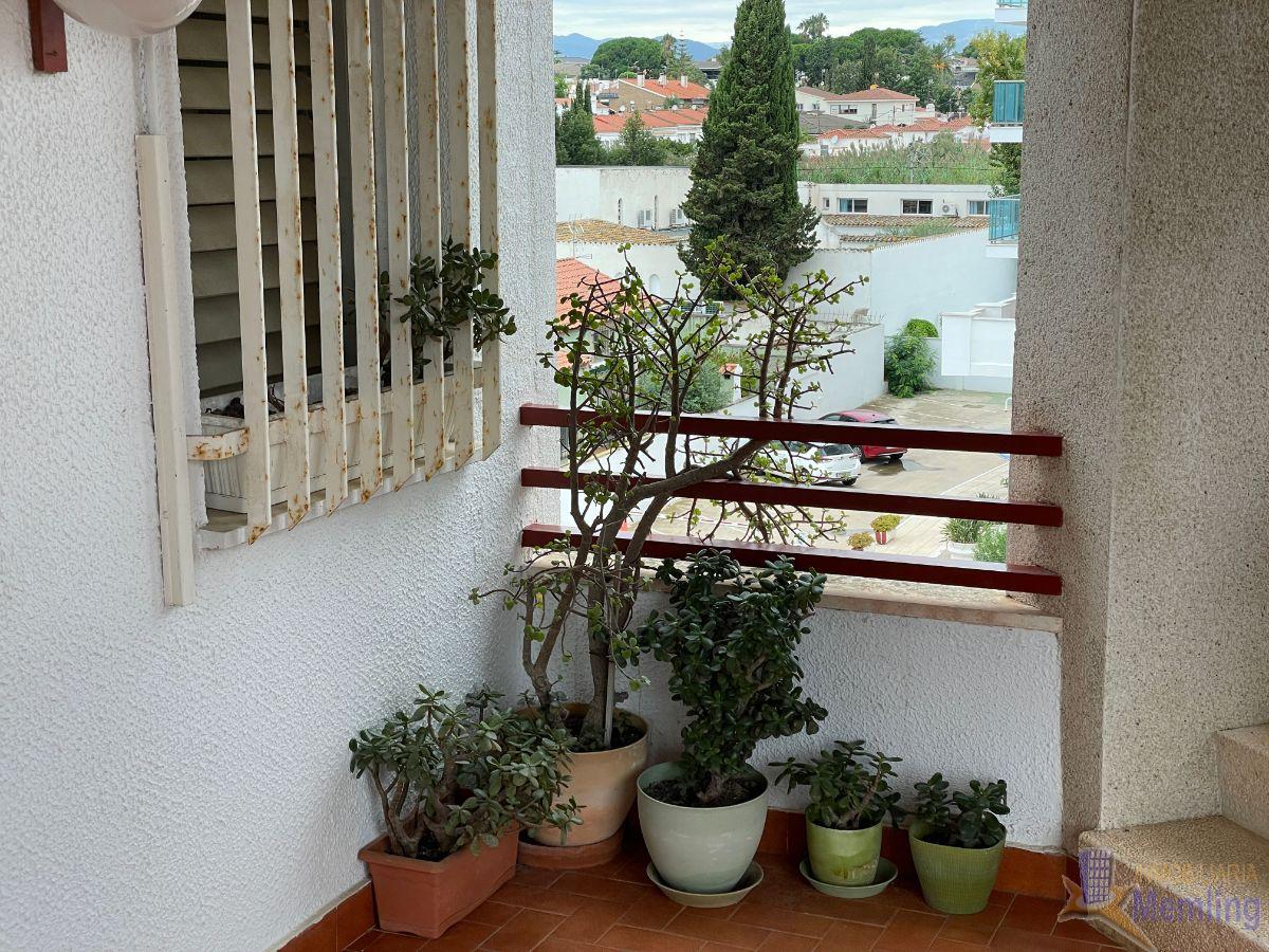 For sale of apartment in Cambrils
