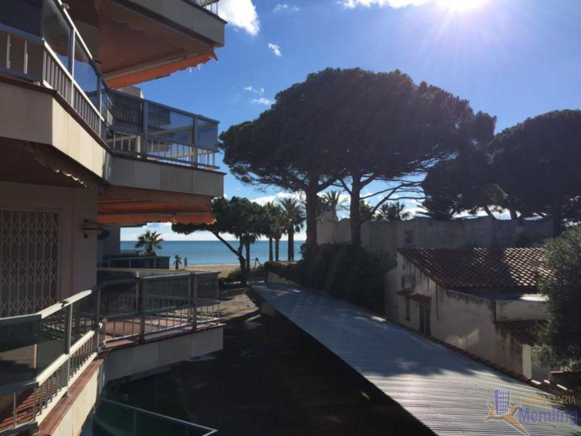 For sale of apartment in Cambrils