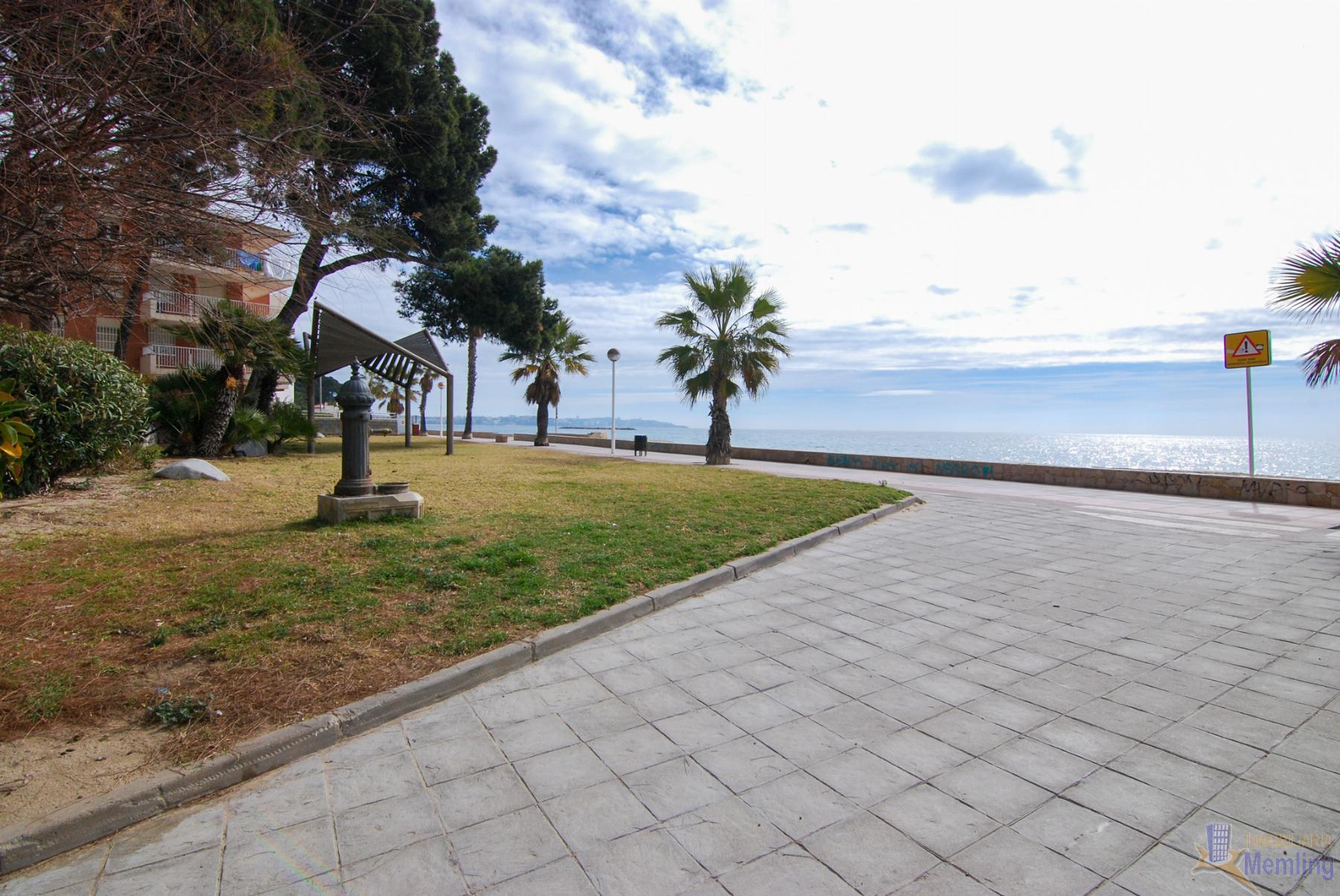 For sale of apartment in Cambrils