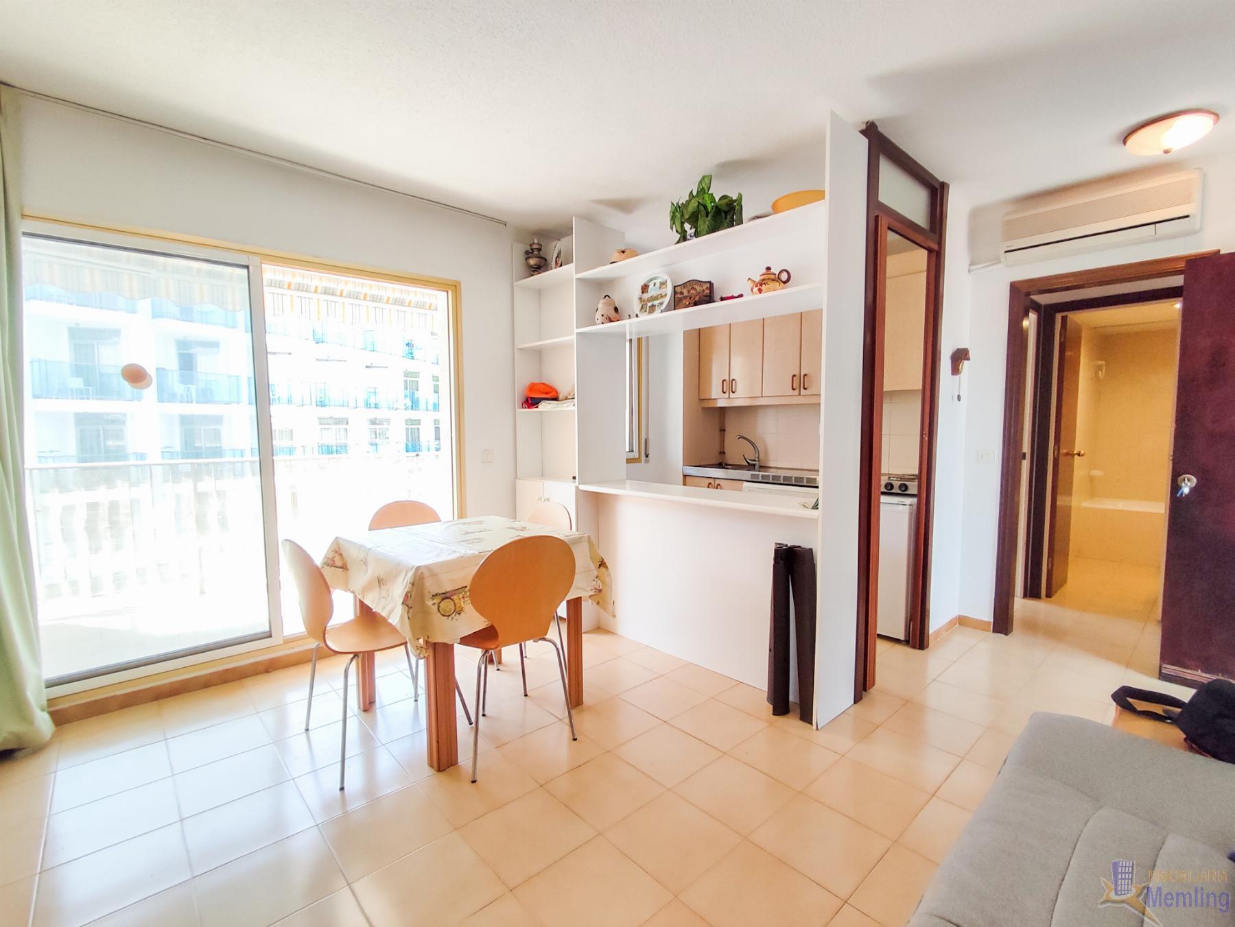 For sale of apartment in Cambrils