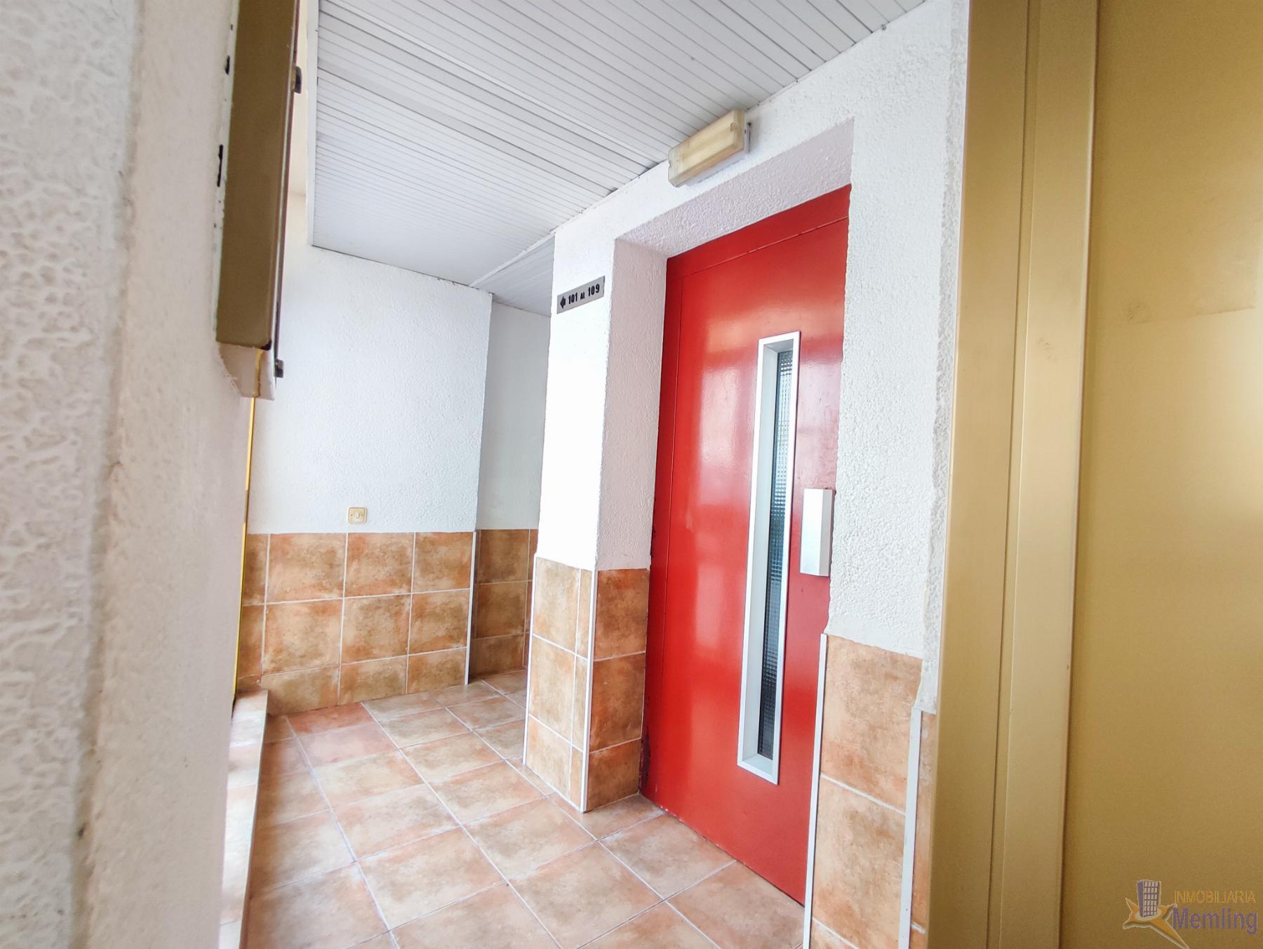 For sale of apartment in Cambrils