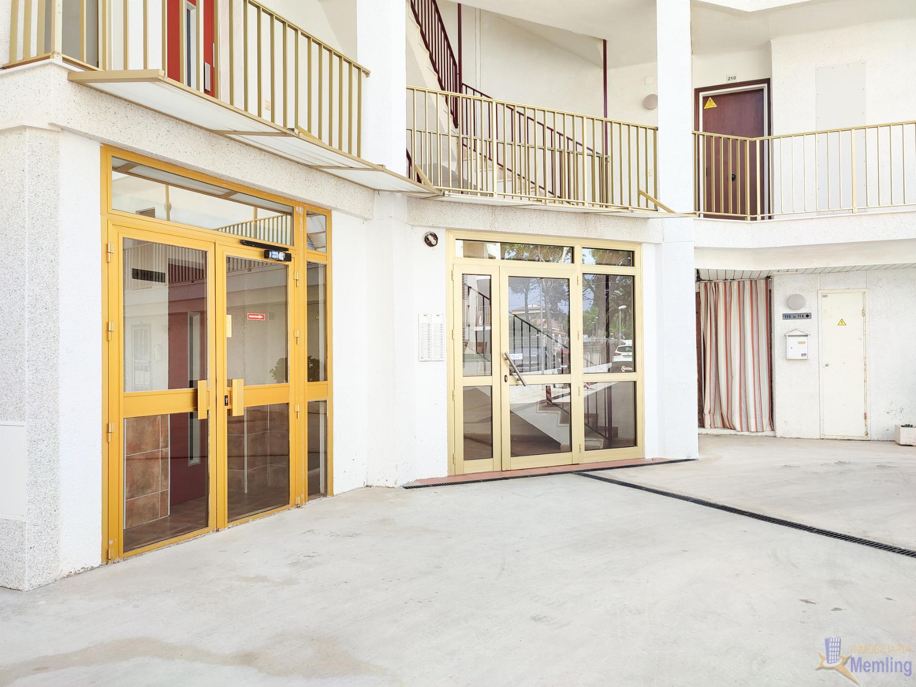 For sale of apartment in Cambrils