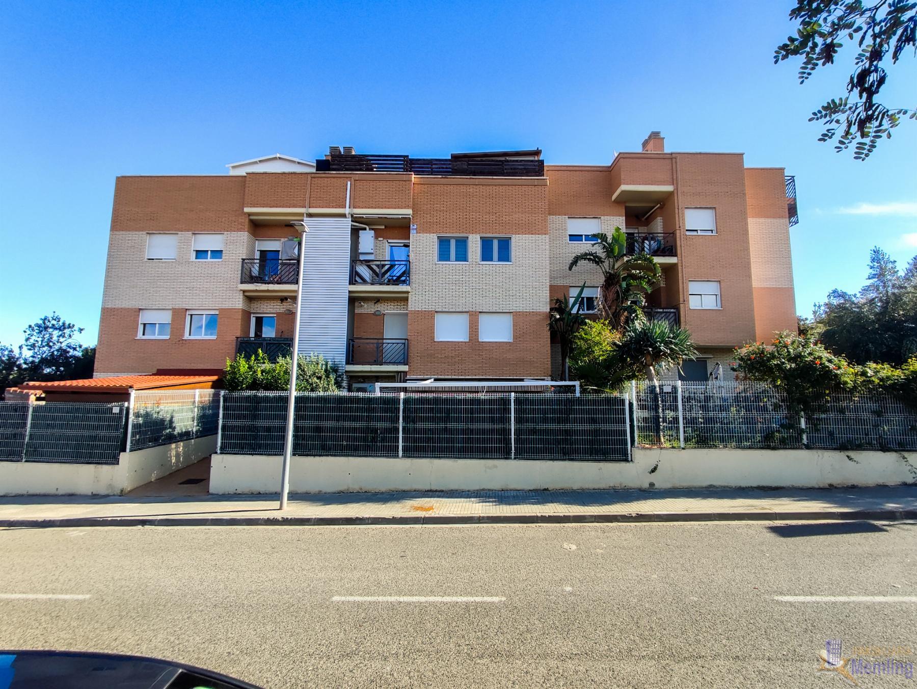 For sale of penthouse in Cambrils