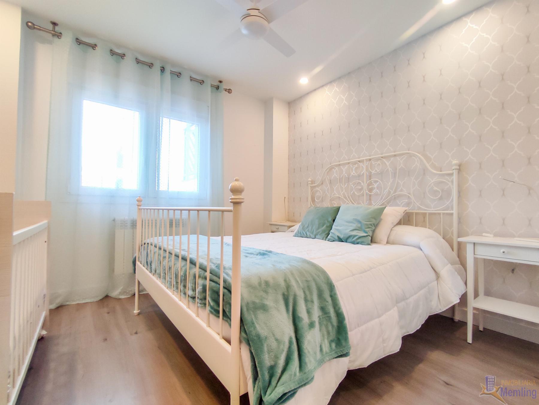For sale of penthouse in Cambrils