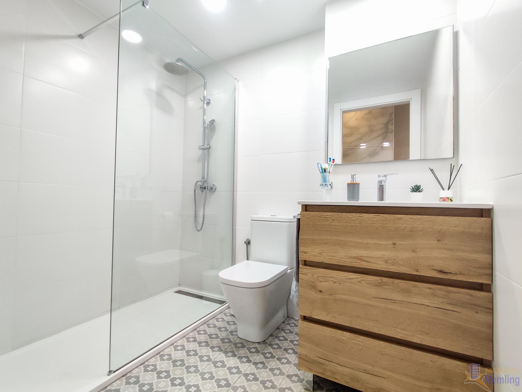 For sale of penthouse in Cambrils