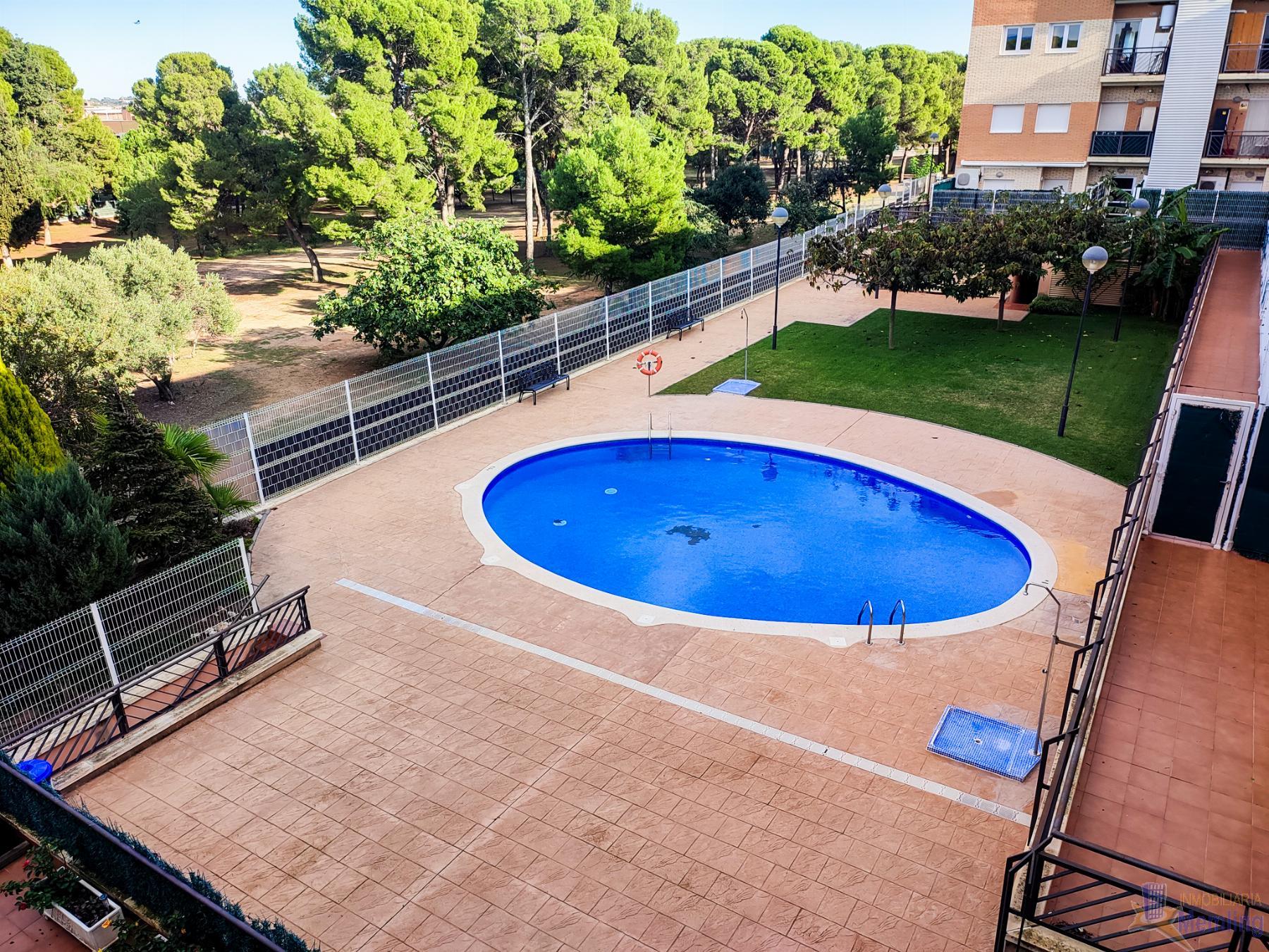 For sale of penthouse in Cambrils