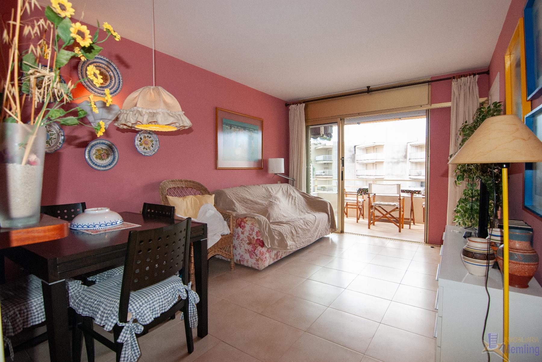 For sale of apartment in Cambrils