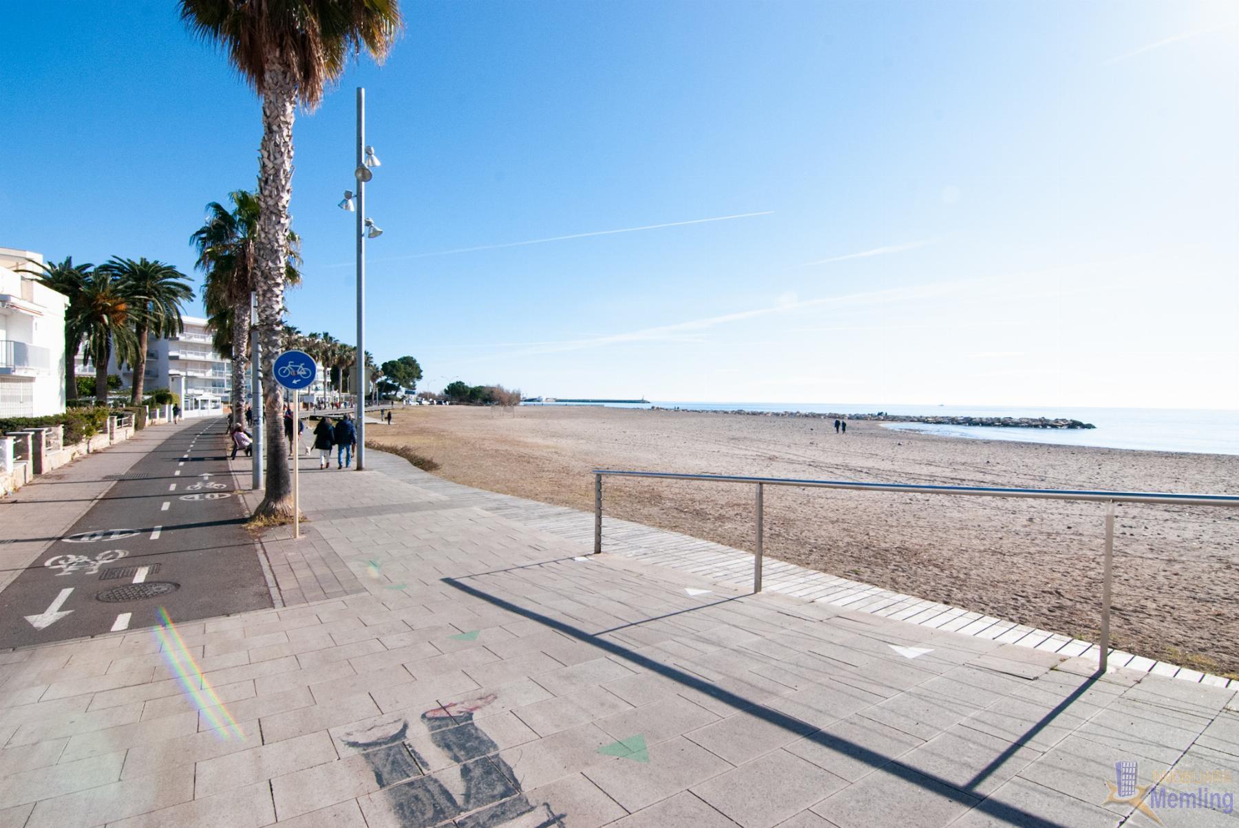 For sale of apartment in Cambrils