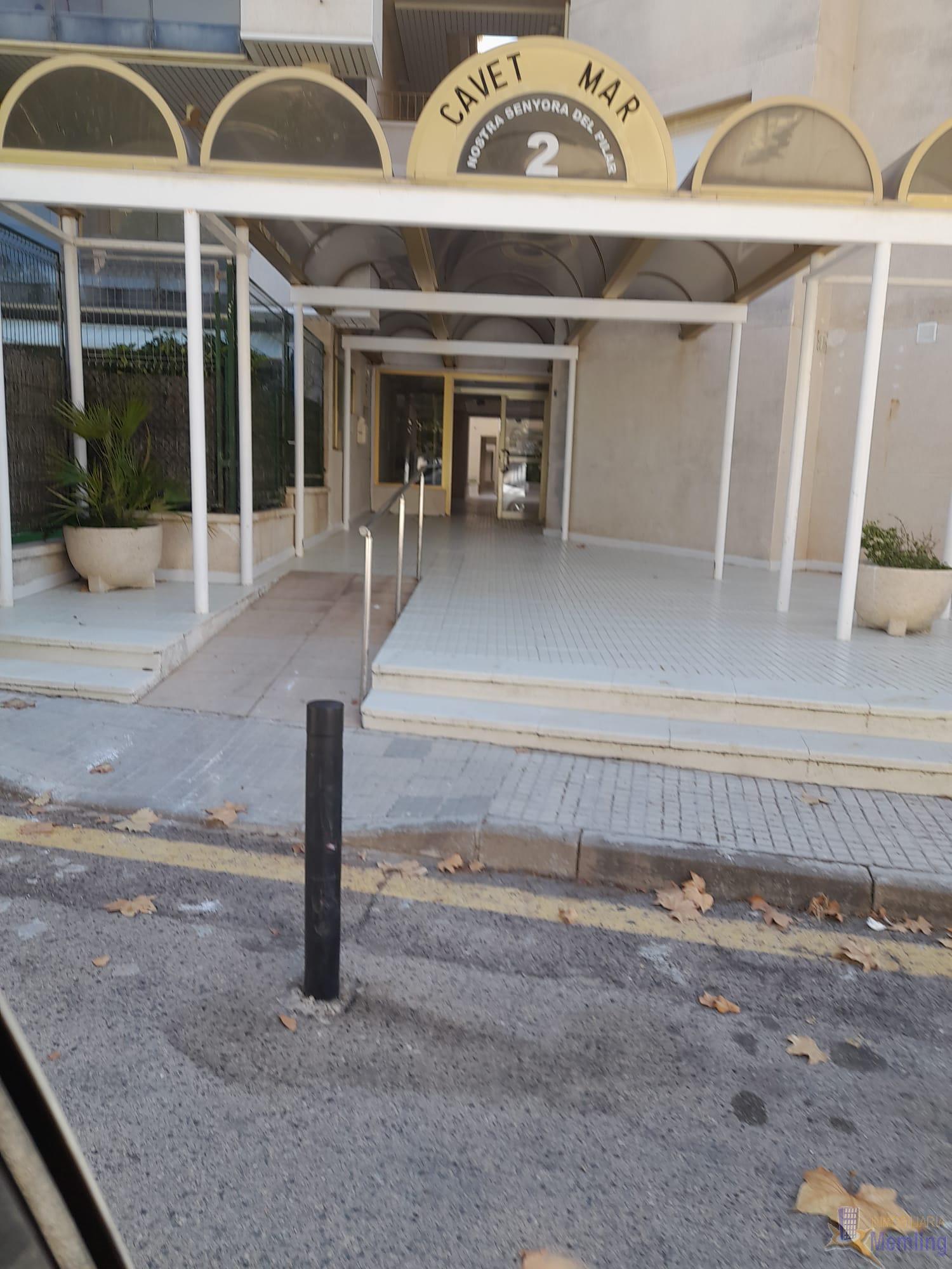 For sale of garage in Cambrils