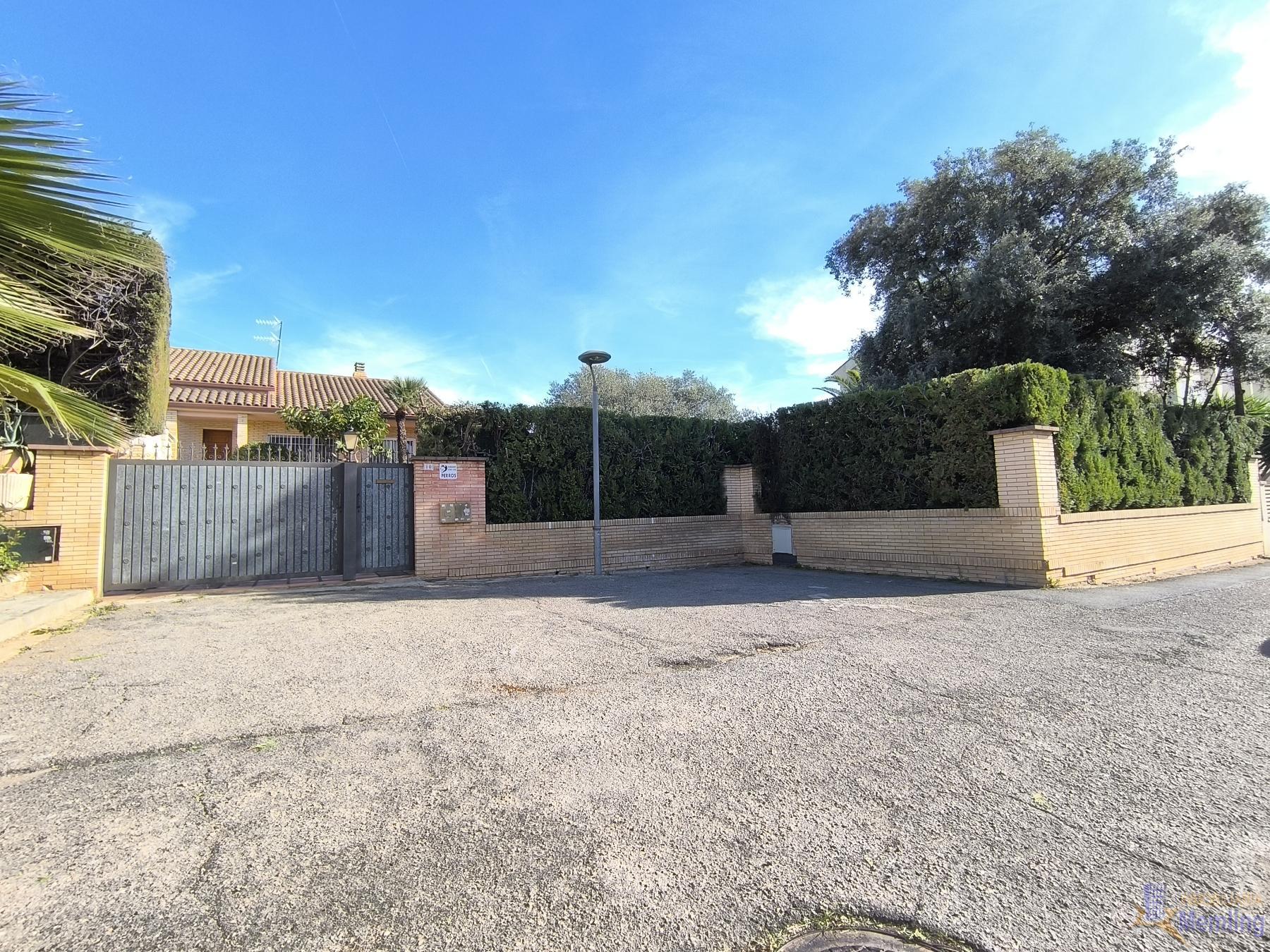 For sale of chalet in Cambrils