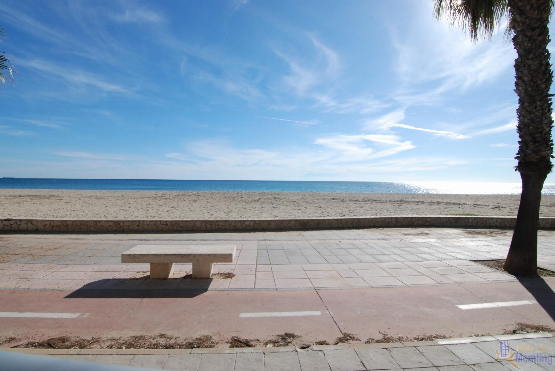 For sale of apartment in Cambrils
