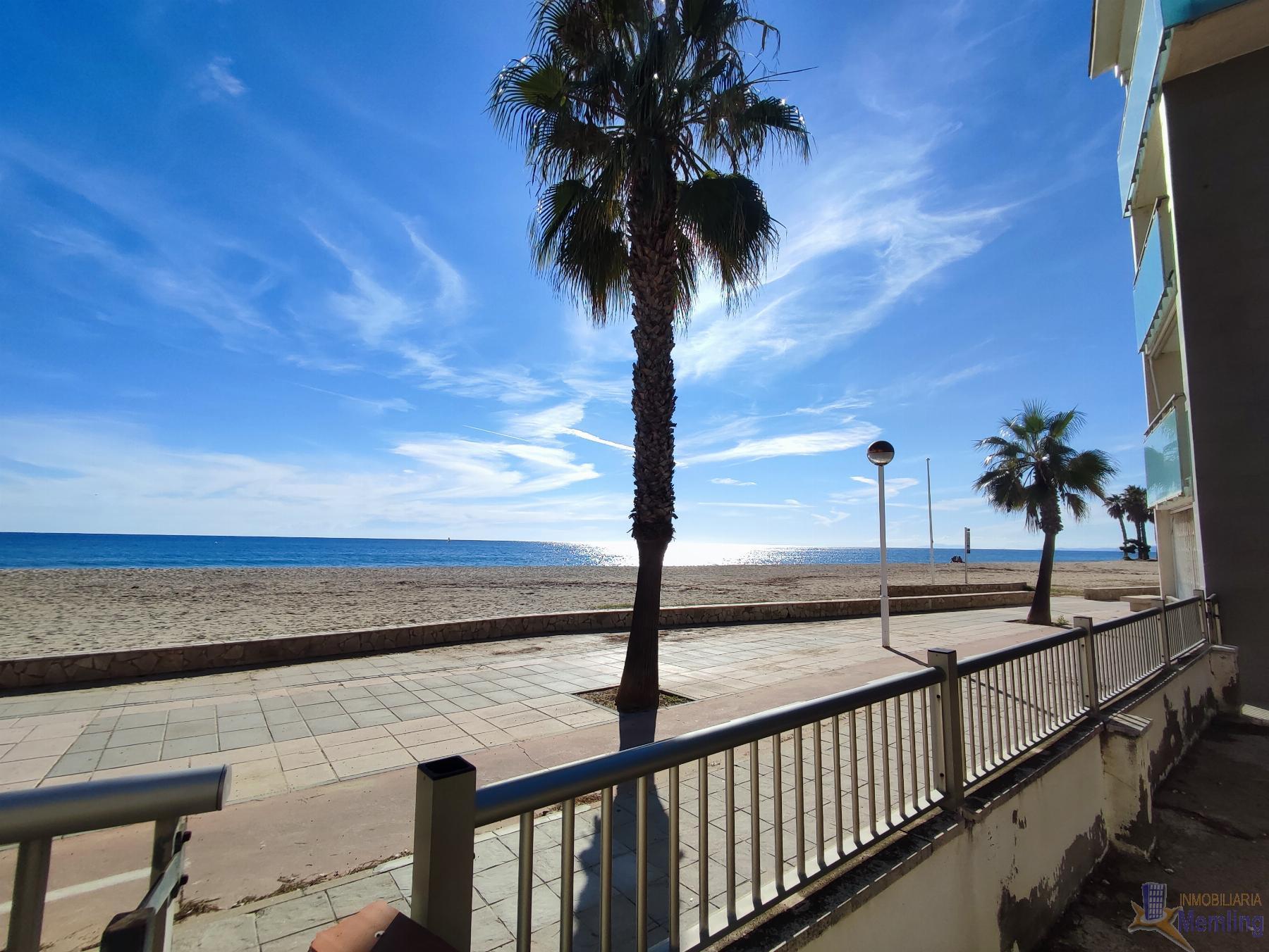 For sale of apartment in Cambrils