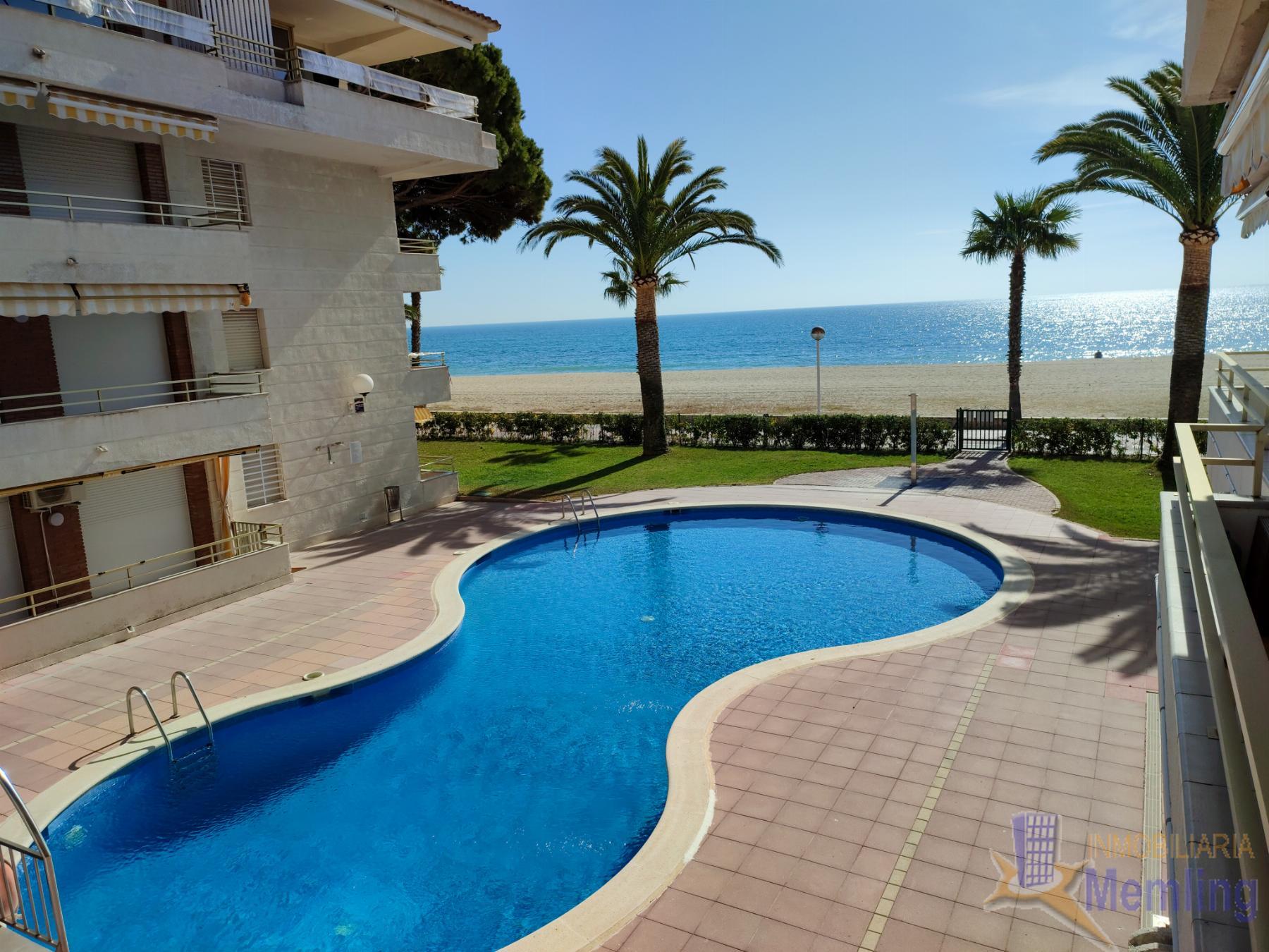 For sale of apartment in Cambrils