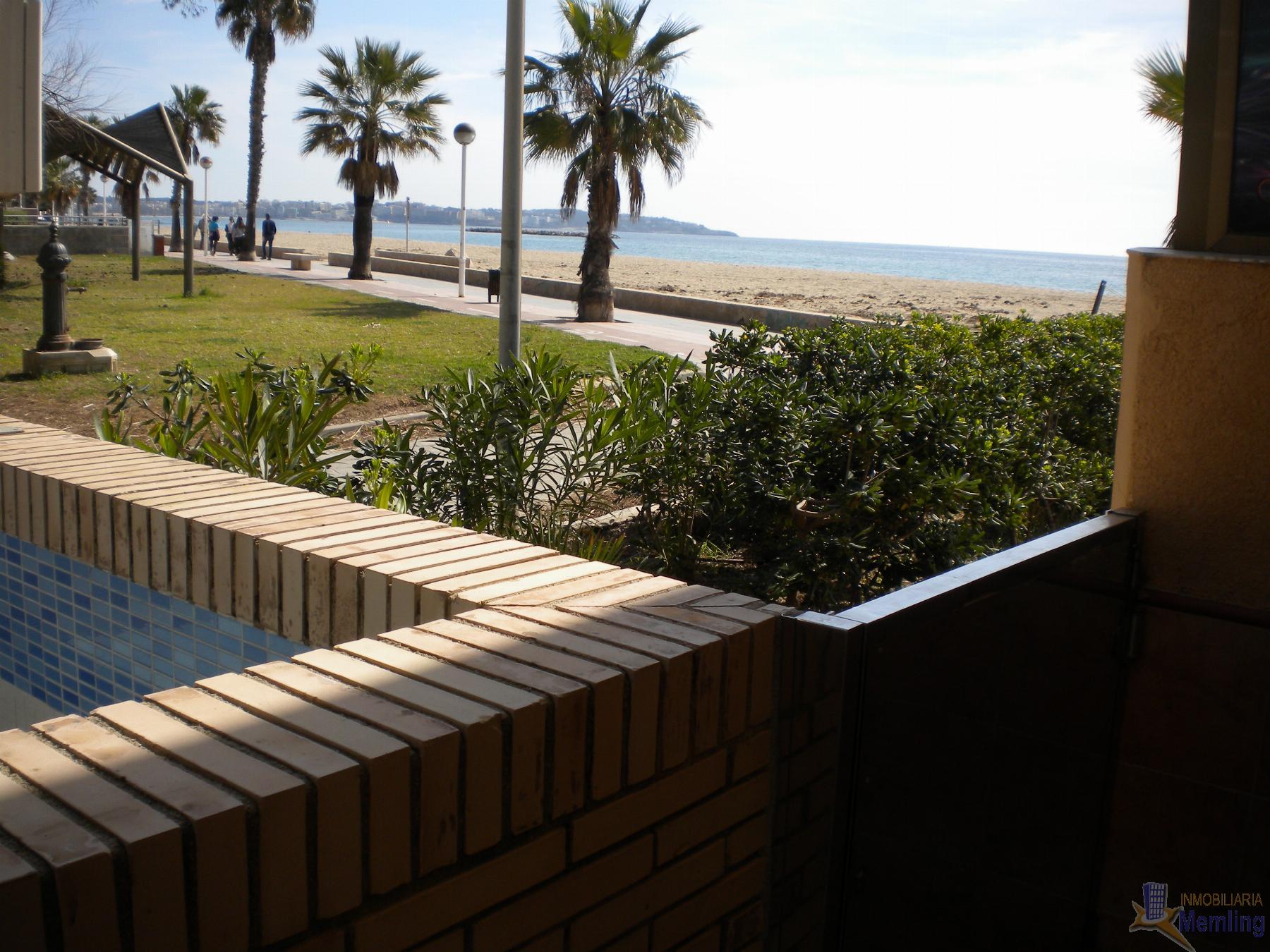 For sale of ground floor in Cambrils