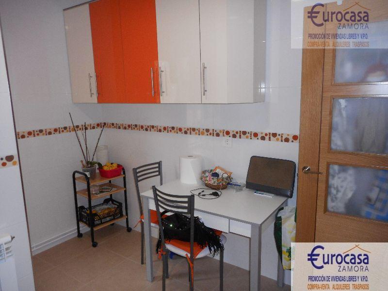 For sale of flat in Zamora