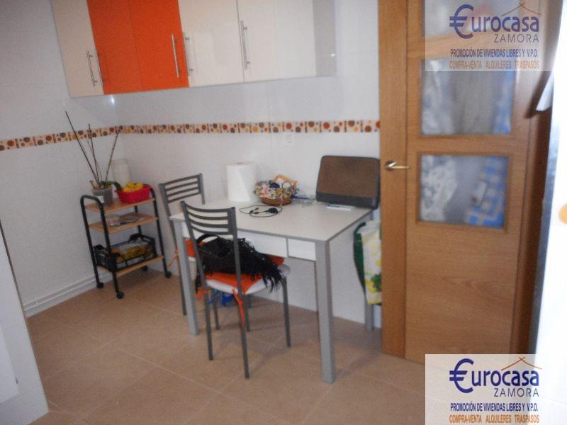 For sale of flat in Zamora