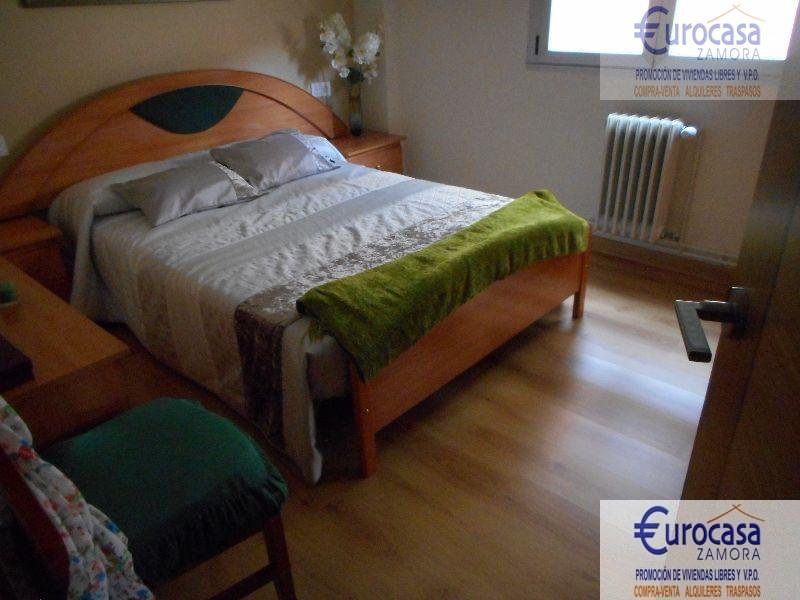 For sale of flat in Zamora