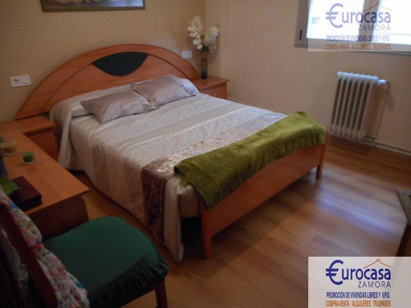 For sale of flat in Zamora