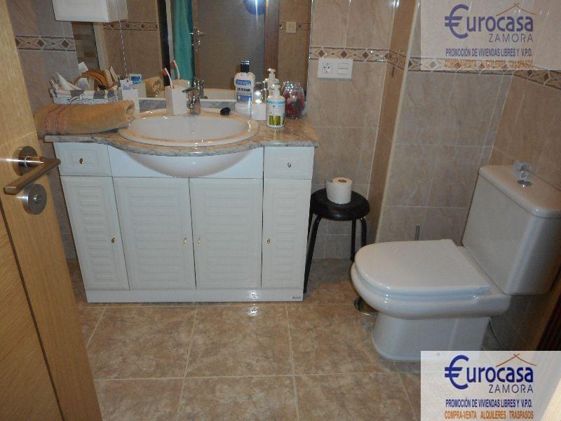 For sale of flat in Zamora