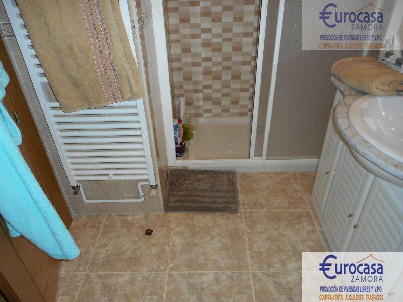 For sale of flat in Zamora
